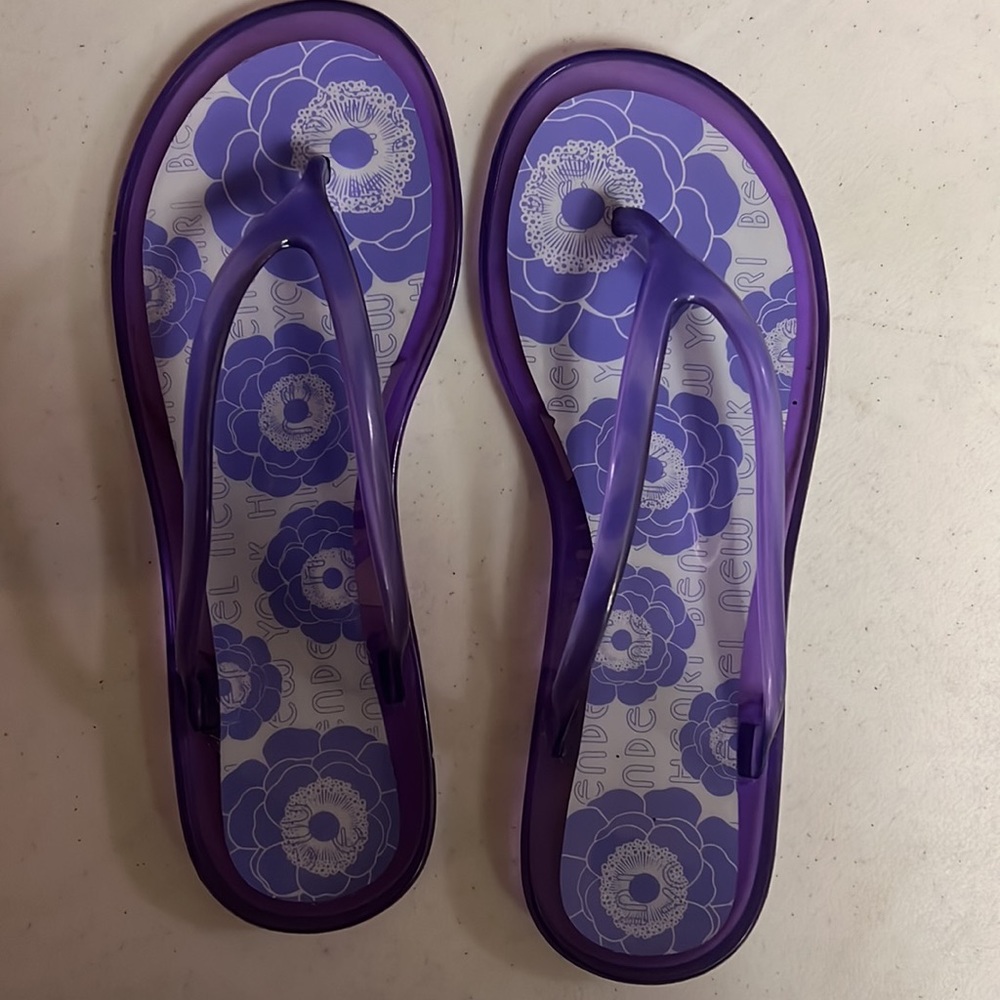 Henri Bendel Flip Flops